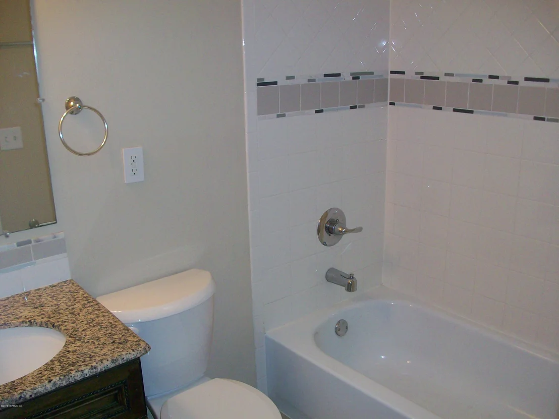 Photo of 1262 ARBOR Circle
