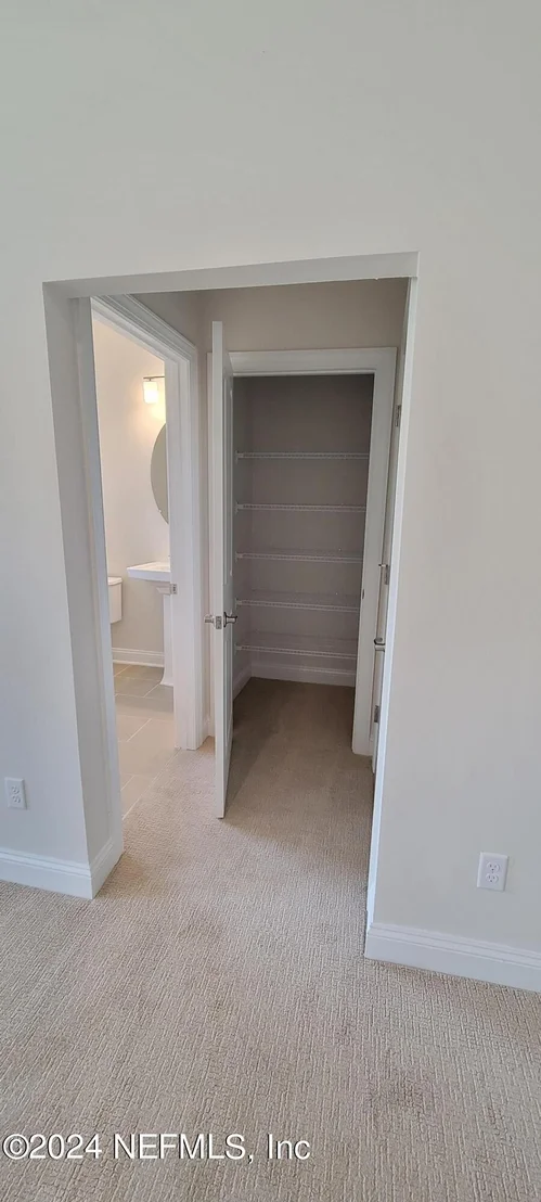 Photo of 497 HILLENDALE Circle