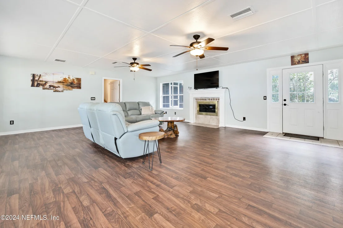 Photo of 334 N COUNTY ROAD 315
