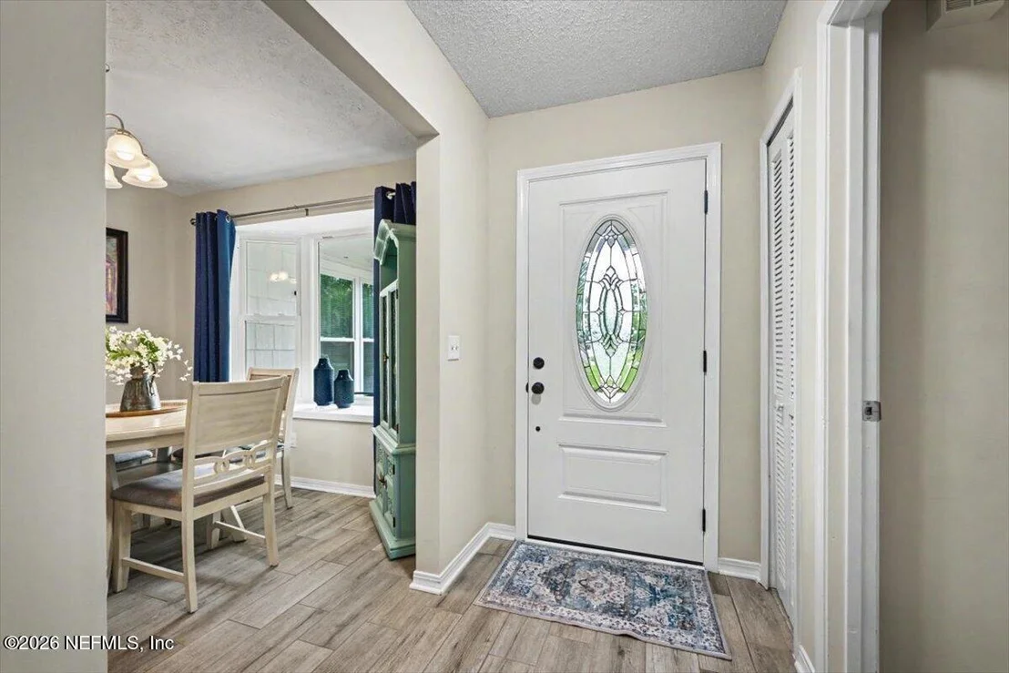 Photo of 1102 MEADOW Drive