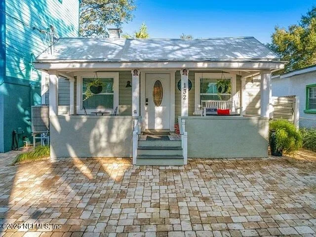 Photo of 132 POMAR Street