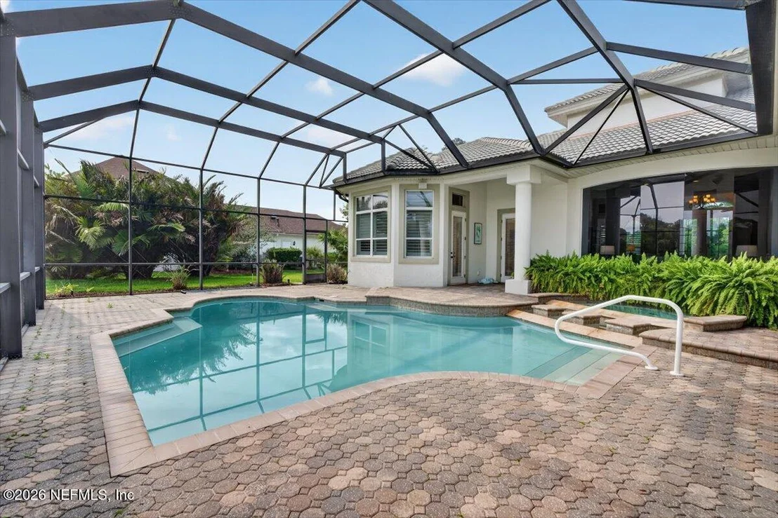 Photo of 161 N RIVER Drive