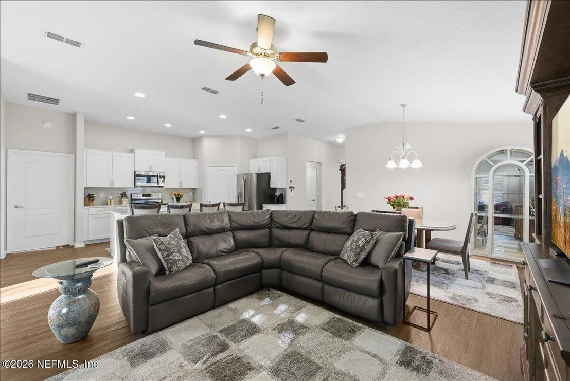 Photo of 494 VONRON Drive