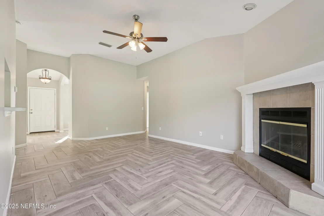 Photo of 861389 WORTHINGTON Drive