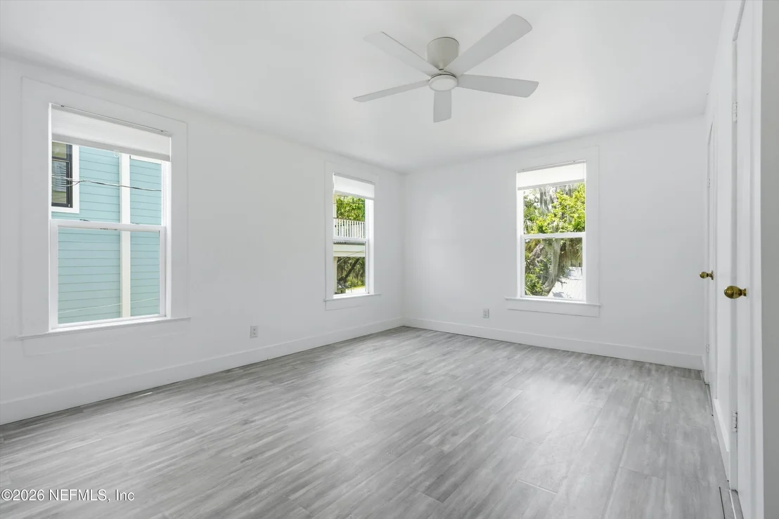 Photo of 348 CHARLOTTE Street