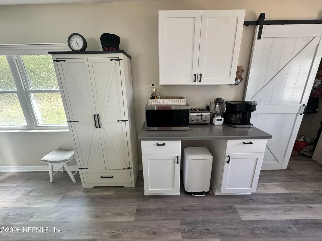 Photo of 113 STOCK Avenue