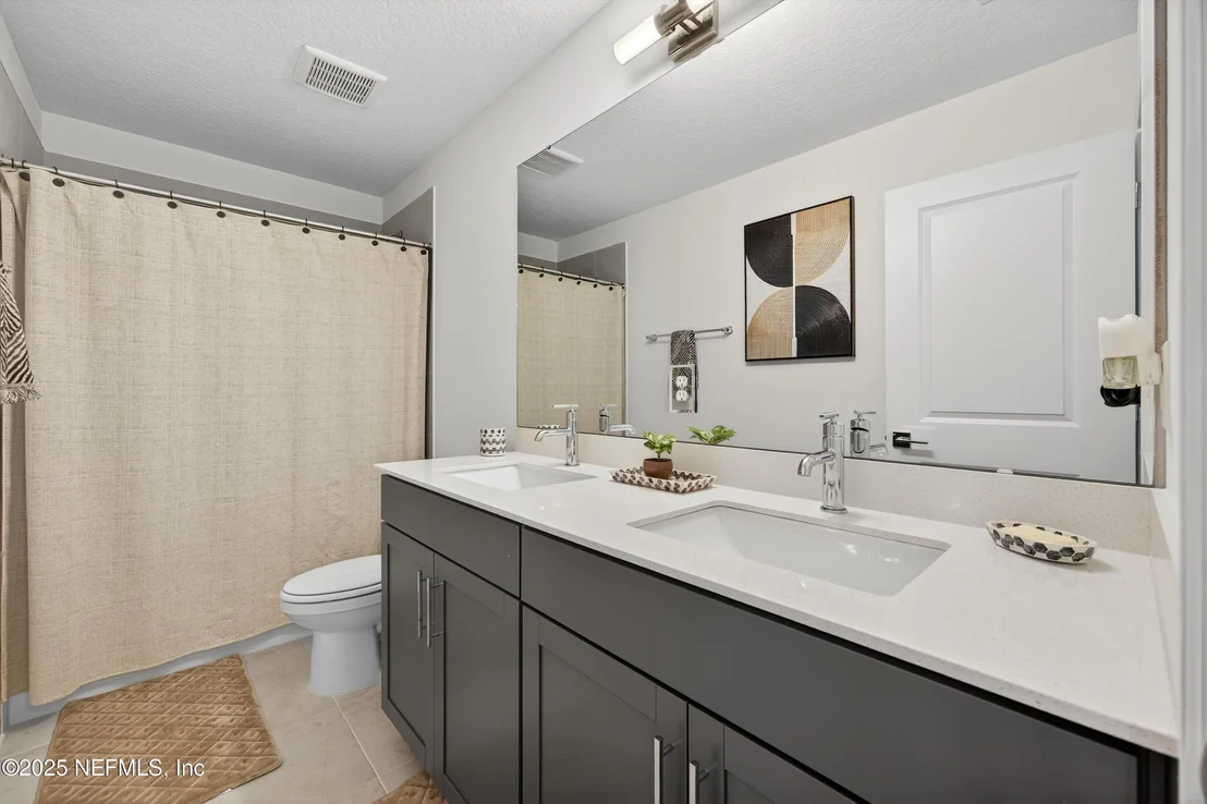 Photo of 2113 FEATHEREDGE Way
