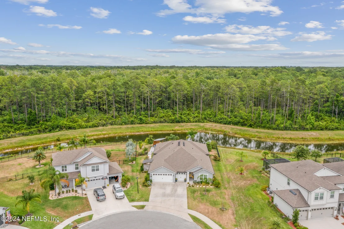 Photo of 362 CEDARSTONE Way