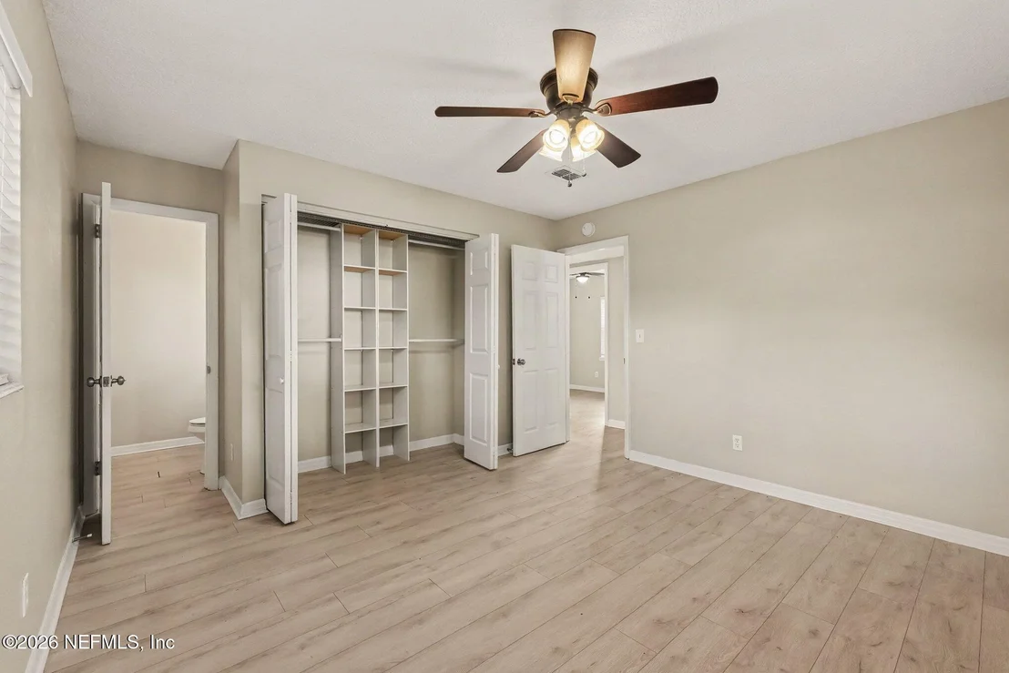 Photo of 6423 SHETLAND Road