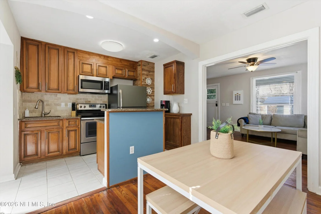 Photo of 4826 CATHERINE Terrace