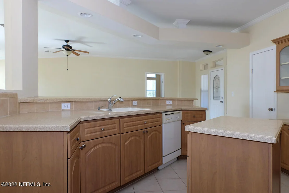 Photo of 121 SEMINOLE Trail
