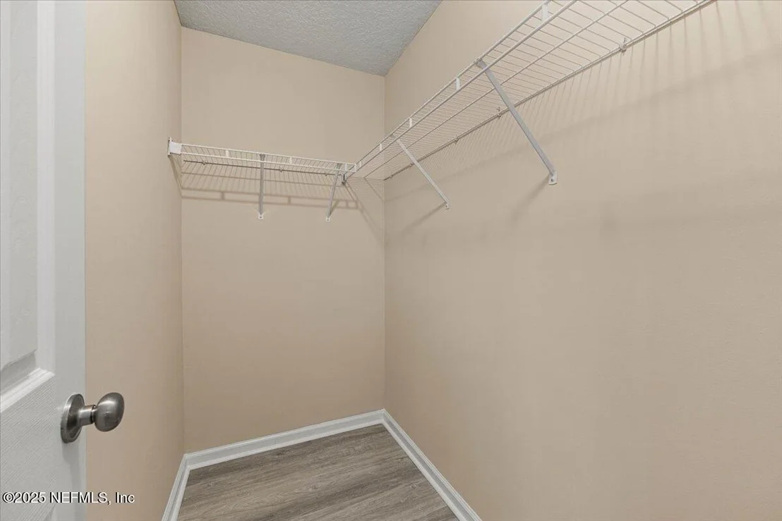 Photo of 4527 CLAIRMONT Road