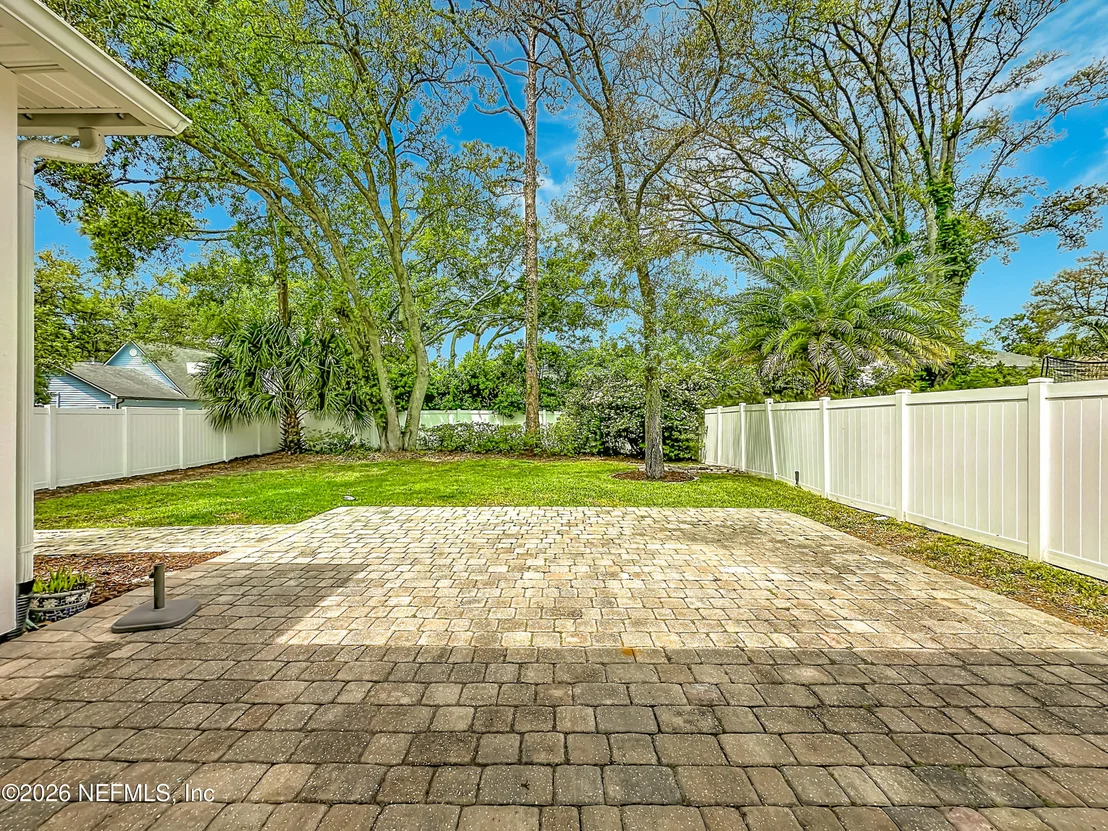 Photo of 3976 PALM Way