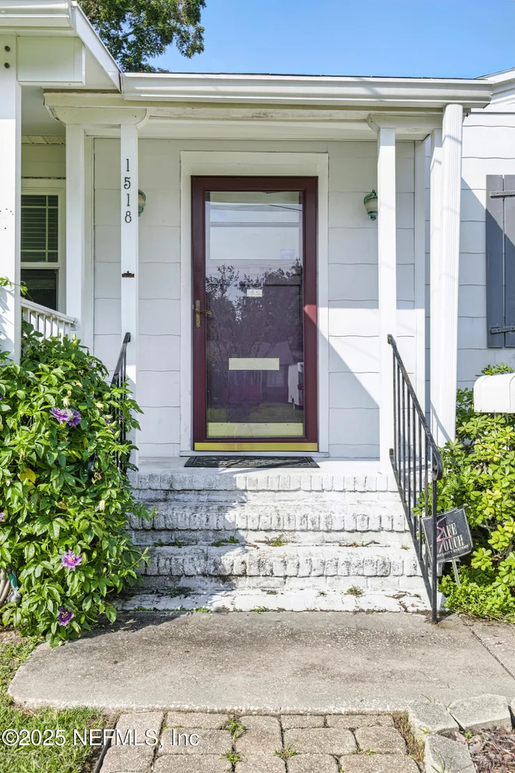 Photo of 1518 PARRISH Place