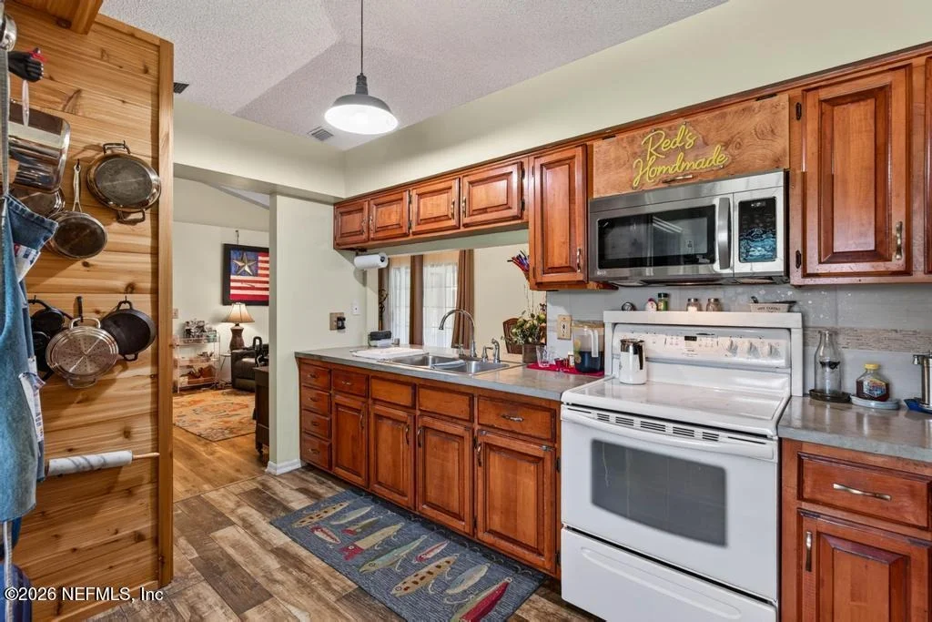 Photo of 254 OLD WOODS Road
