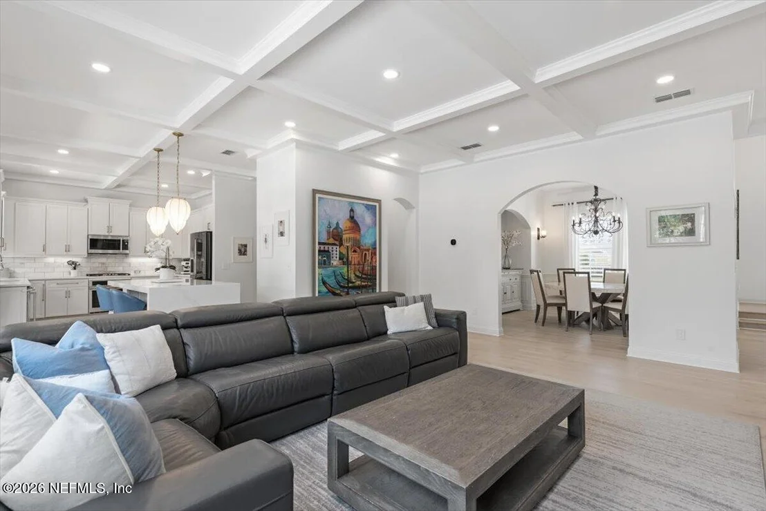 Photo of 844 EAGLE POINT Drive