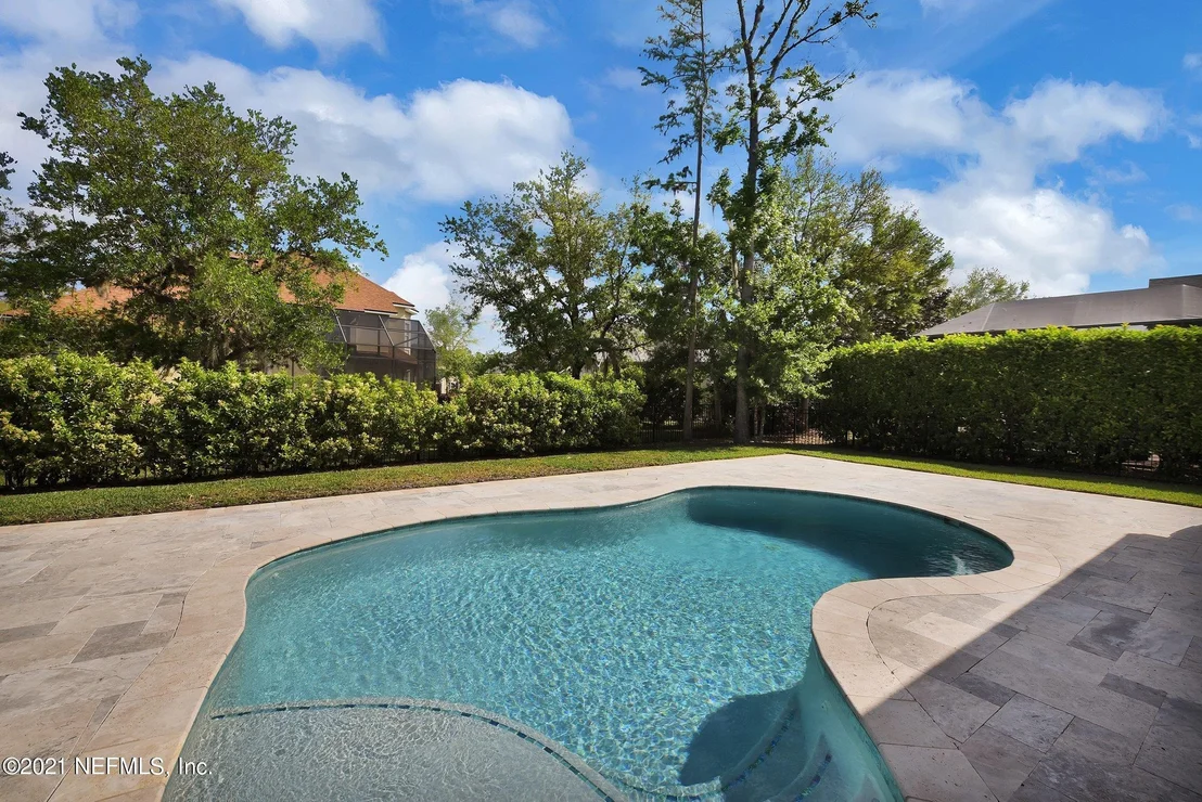 Photo of 605 DONALD ROSS Way