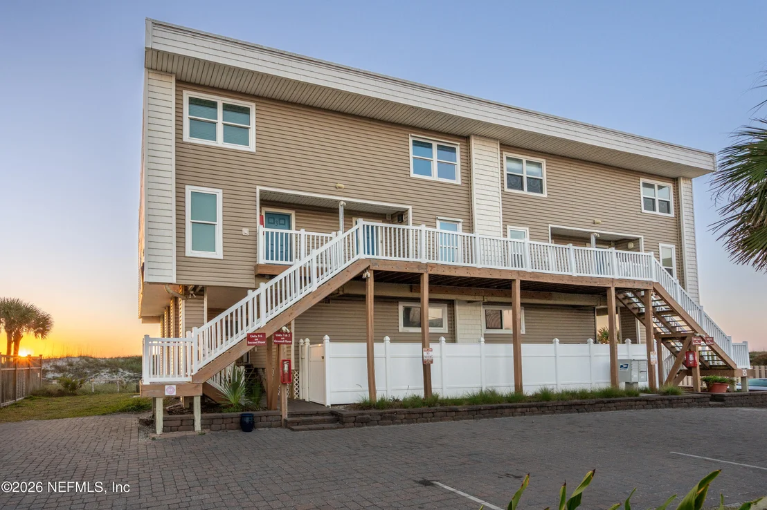 Photo of Unit 4 at 2 10TH Street