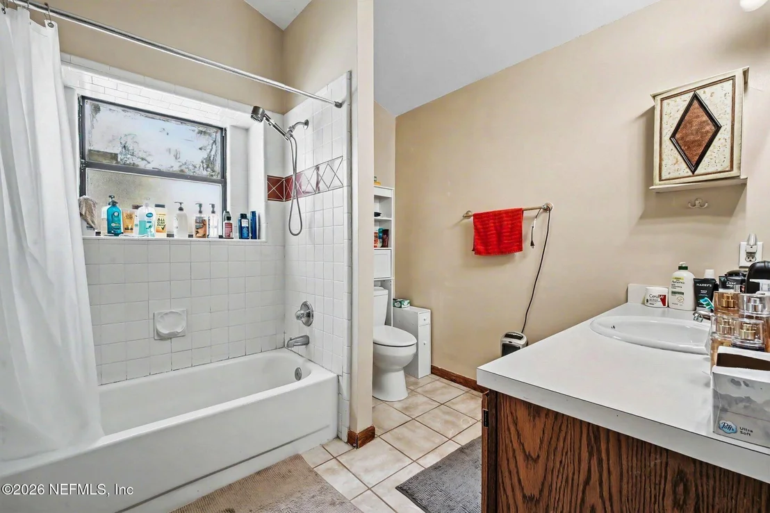 Photo of 593 HEWES Place