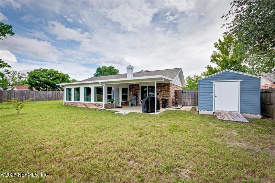 Photo of 1102 MEADOW Drive