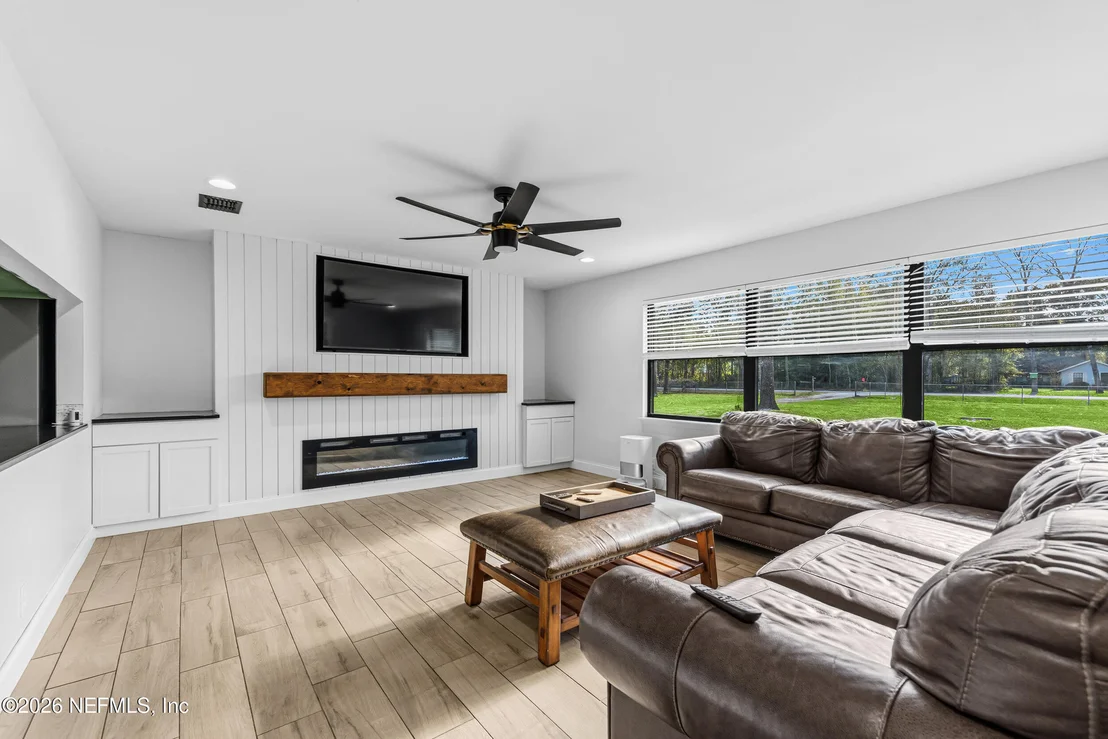 Photo of 2961 BEAVER Avenue