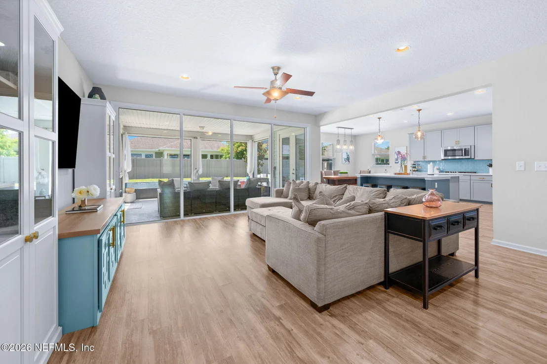 Photo of 132 PALISADE Drive