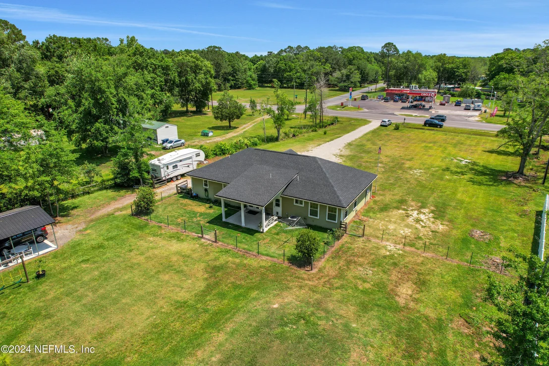 Photo of 540685 LEM TURNER Road