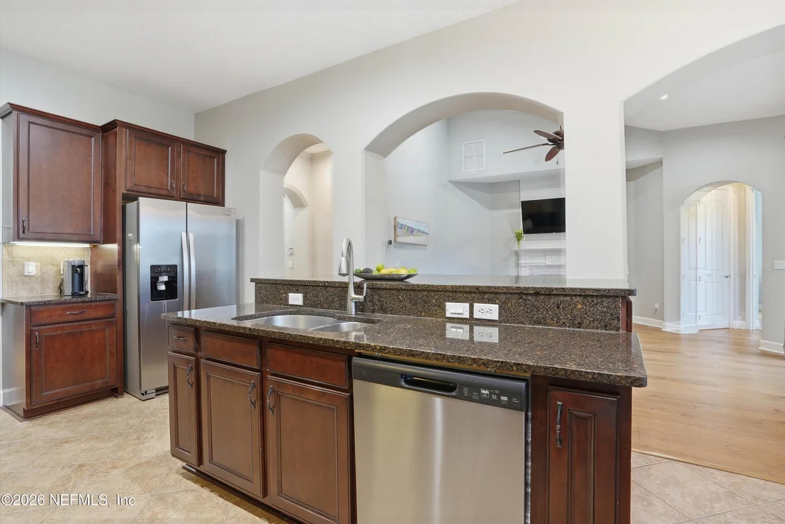 Photo of 218 N SAXXON Road
