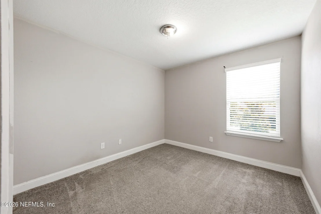 Photo of 133 HOWELL Court