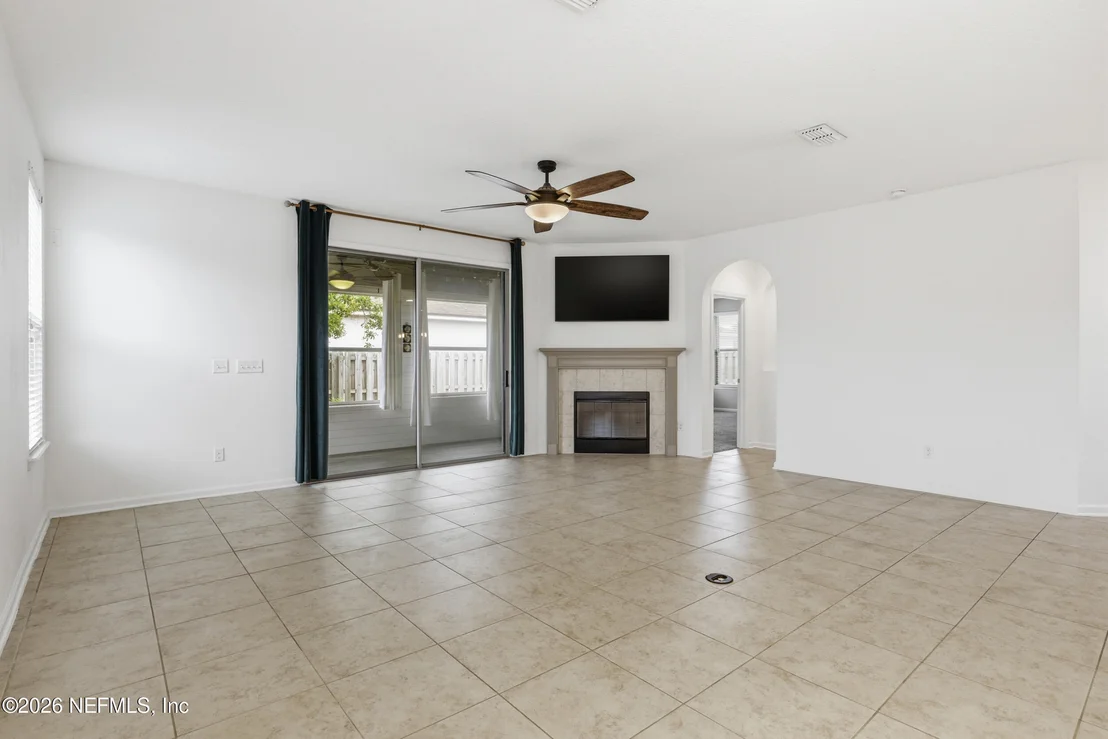 Photo of 219 STRAW POND Way