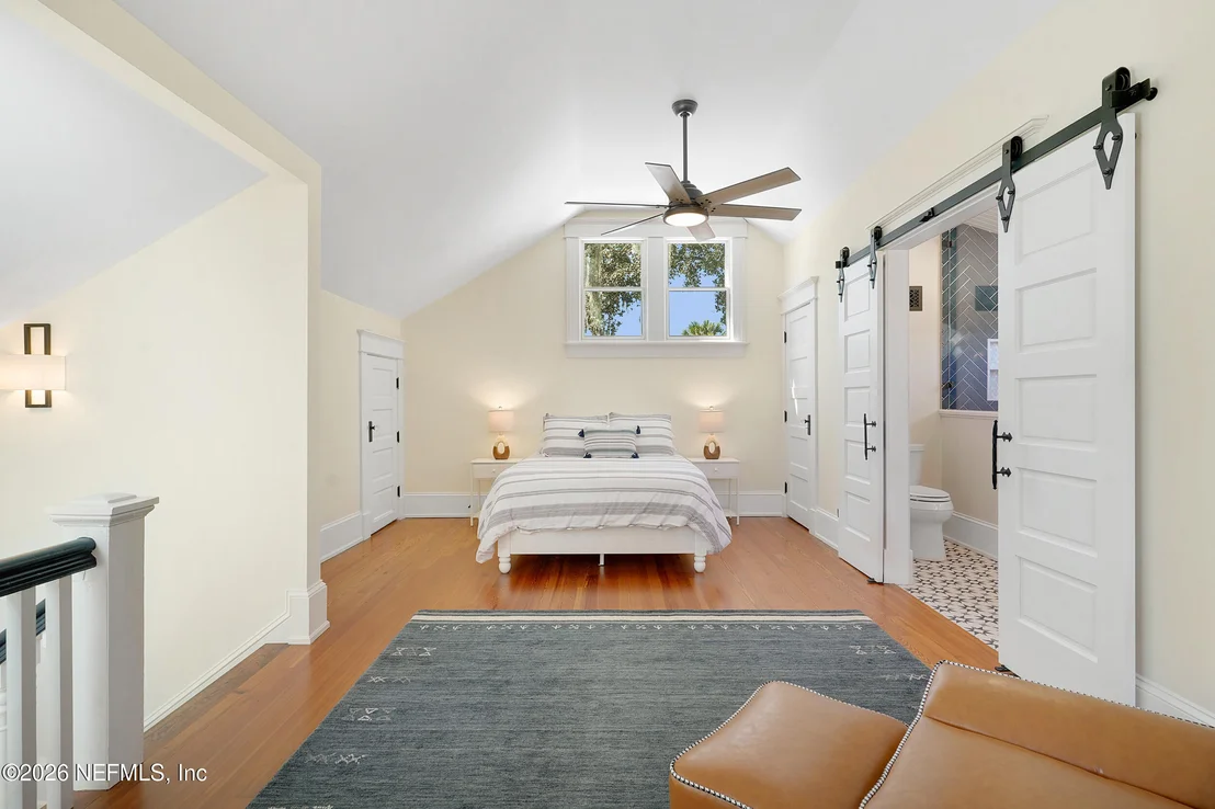 Photo of 290 ST. GEORGE Street