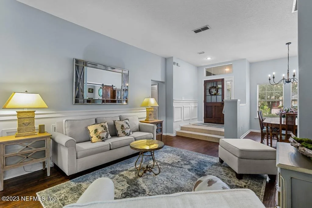 Photo of 1056 MEADOW VIEW Lane