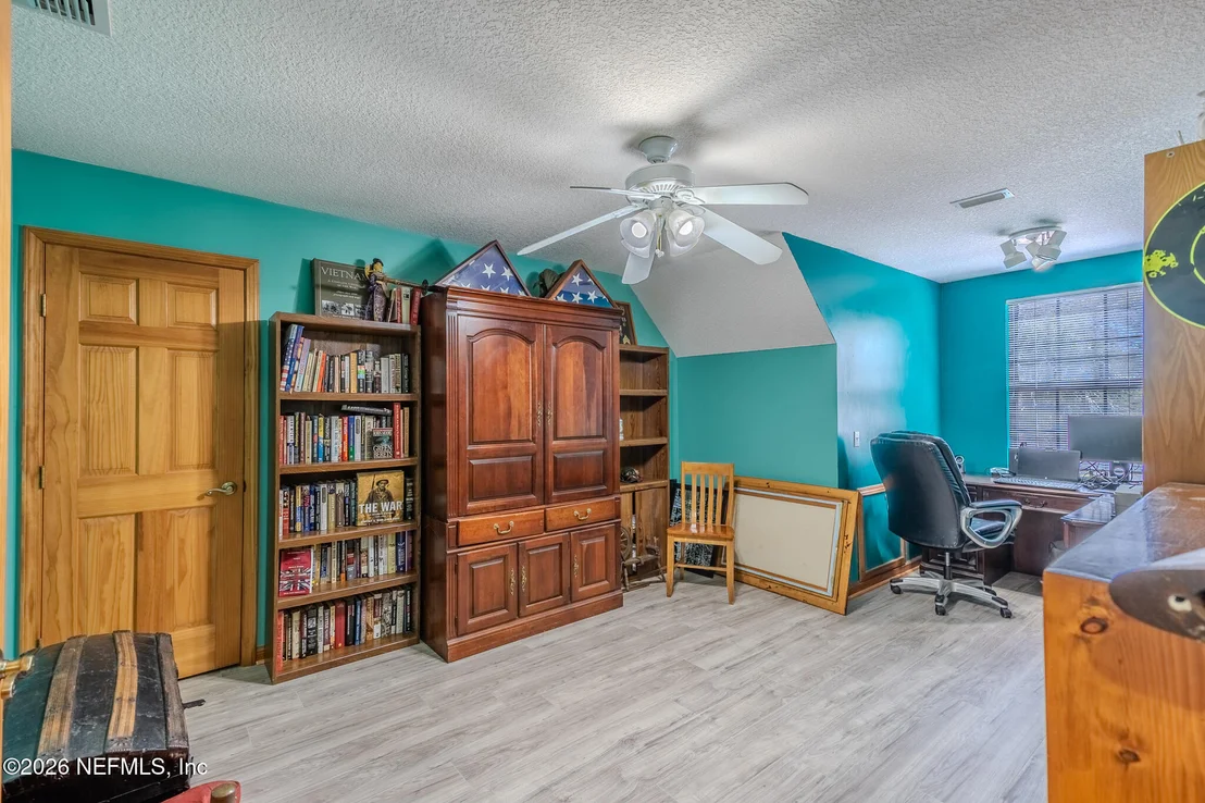 Photo of 1801 LAKE Road