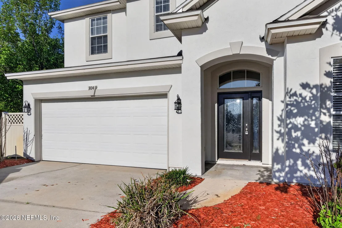 Photo of 304 N HIDDEN TREE Drive