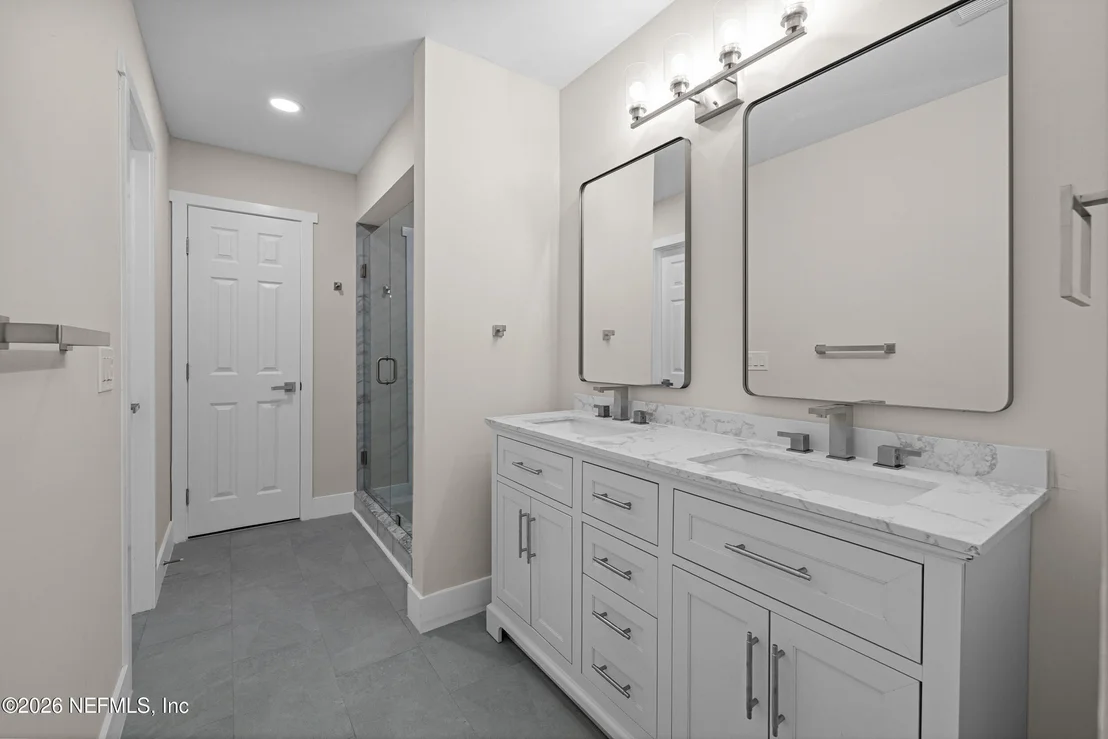 Photo of 1440 FOREST Lane