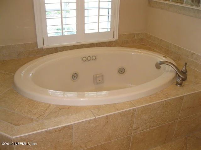 Photo of 409 SUMMERSET Drive