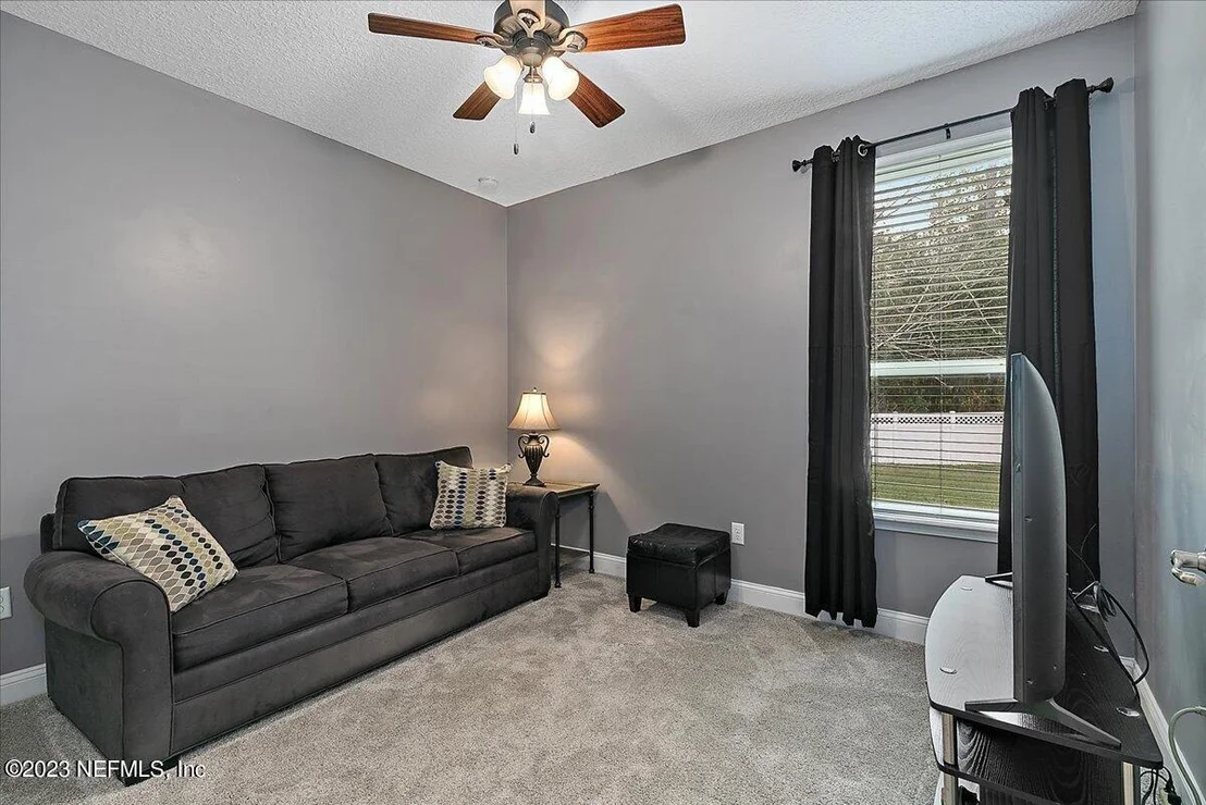 Photo of 158 STAPLEHURST Drive