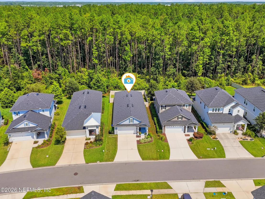Photo of 490 WINDERMERE Way