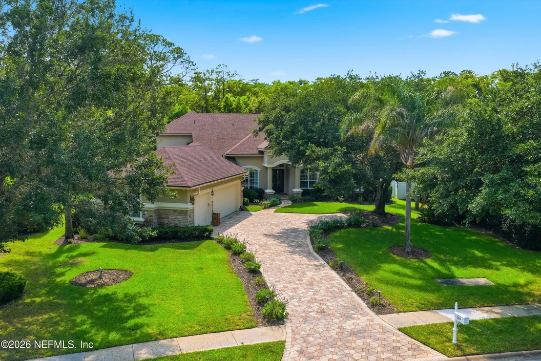 Photo of 560 SEBASTIAN Square