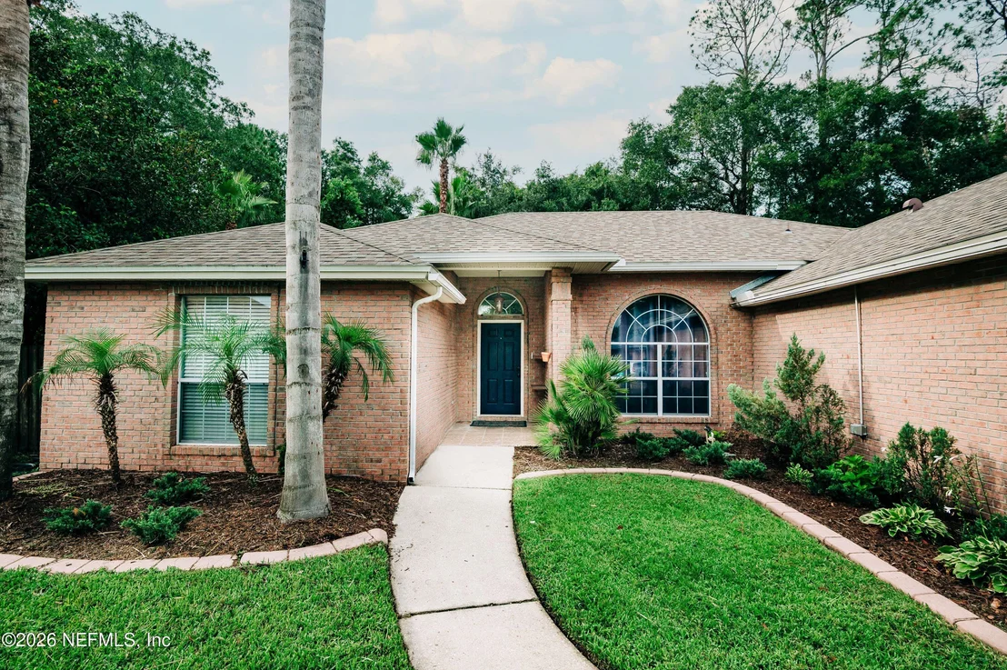 Photo of 1676 GLEN LAUREL Drive