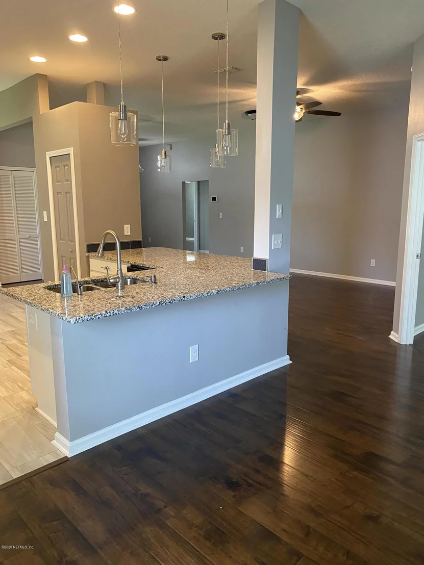 Photo of 49 W TEAGUE BAY Drive