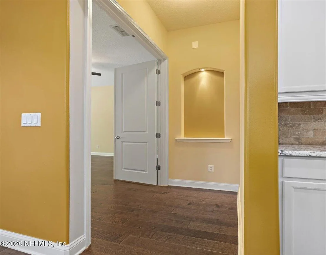 Photo of 275 ST JOHNS FOREST Boulevard