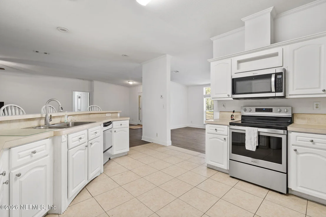 Photo of 2490 VIOLET Way