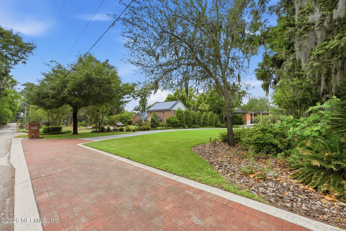 Photo of 2957 FOREST Circle