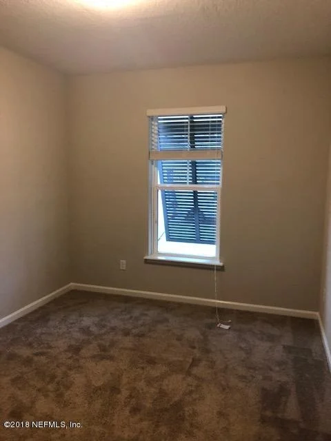 Photo of 66 HUTCHINSON Lane