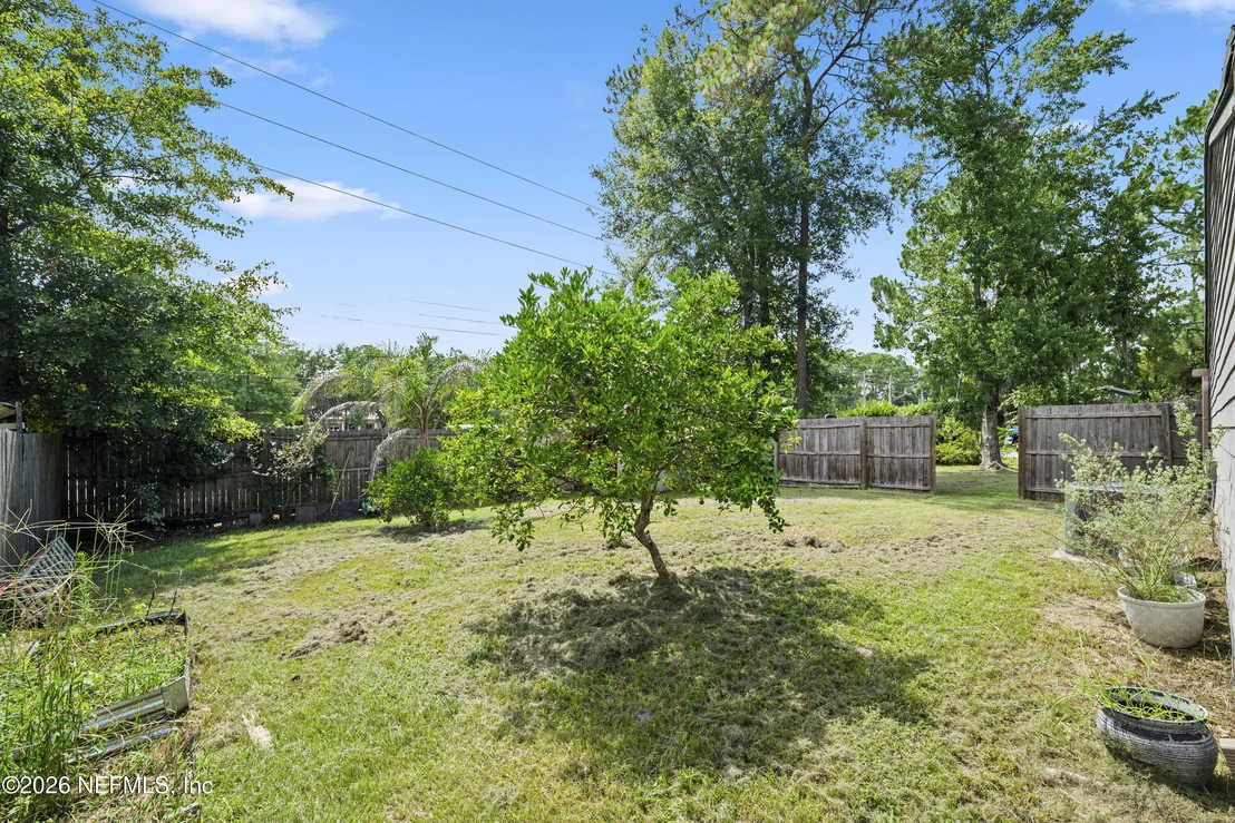 Photo of 4208 QUEENSWAY Drive