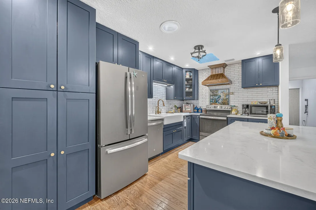 Photo of 829 RITA Circle