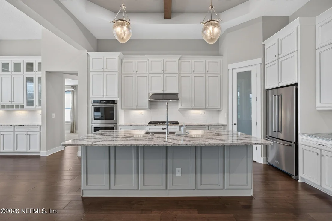 Photo of 1026 GLENNEYRE Circle
