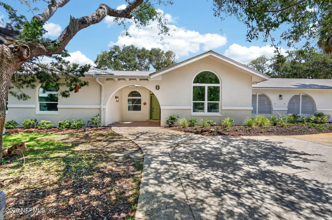 Photo of 5 SANTA MARIA Lane