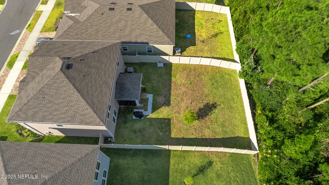 Photo of 9852 LOVAGE Lane